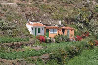 Höhlenhaus mit Garten